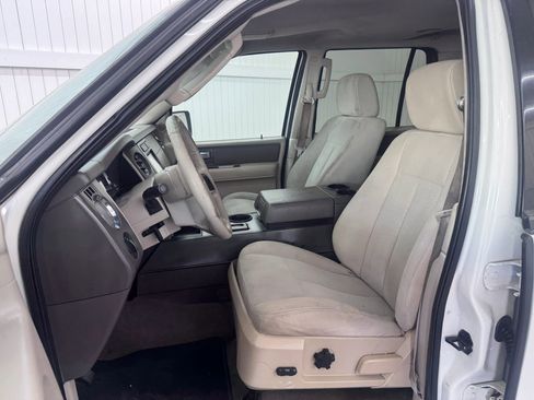 Used 2008 Ford Expedition XLT RWD image 9