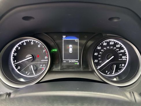 Used 2024 Toyota Camry SE image 39