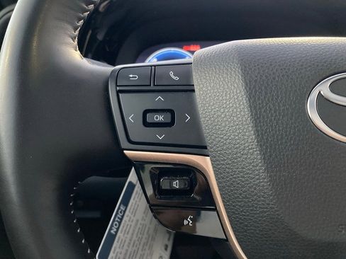 Certified 2025 Toyota Crown Signia w/ Advanced Technology Package image 16