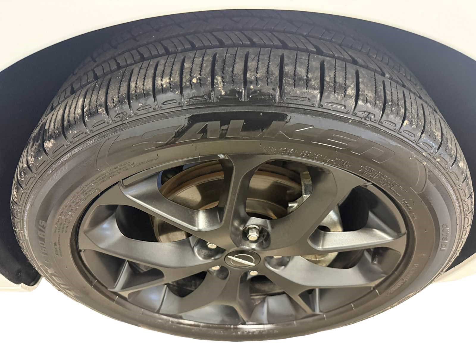 Used 2024 Chrysler Pacifica Limited w/ S Appearance Package FWD image 12
