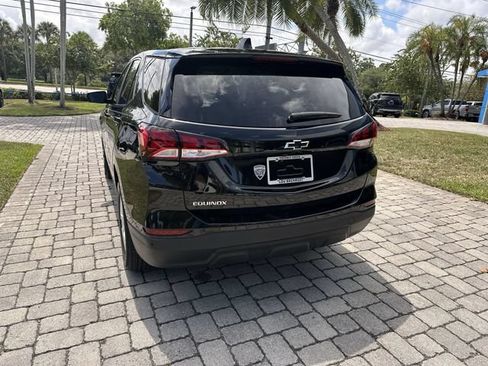 Used 2022 Chevrolet Equinox LS w/ LS Convenience Package FWD image 34