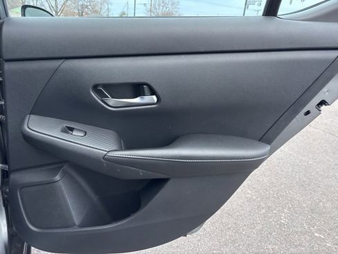 Used 2022 Nissan Sentra SV image 13