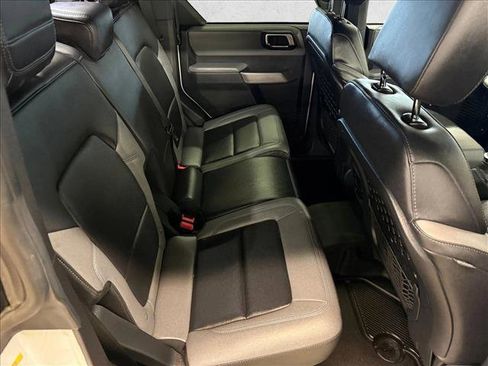 Certified 2022 Ford Bronco Black Diamond w/ Sasquatch Package image 22