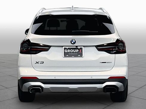 Used 2024 BMW X3 sDrive30i w/ Premium Package w/ZPA RWD image 5