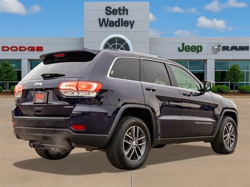 Used 2018 Jeep Grand Cherokee Laredo image 7