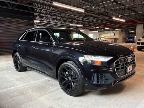 Used 2019 Audi Q8 Prestige w/ Towing Package AWD/4WD image 12