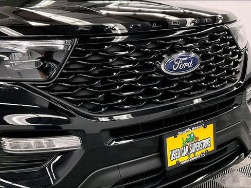 Used 2024 Ford Explorer ST-Line w/ Class IV Trailer Tow Package AWD/4WD image 34