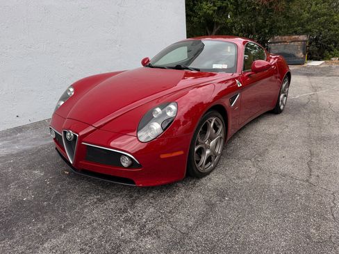 Used 2008 Alfa Romeo 8C Competizione RWD image 2