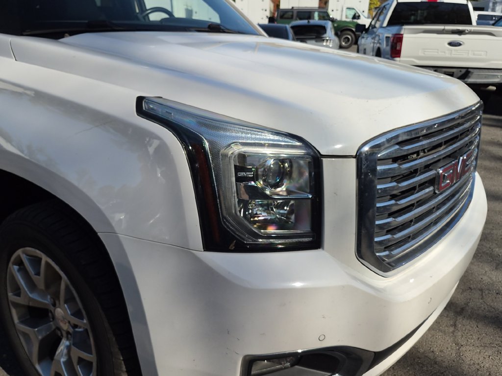 Used 2020 GMC Yukon SLT w/ Value Plus Edition AWD/4WD image 17