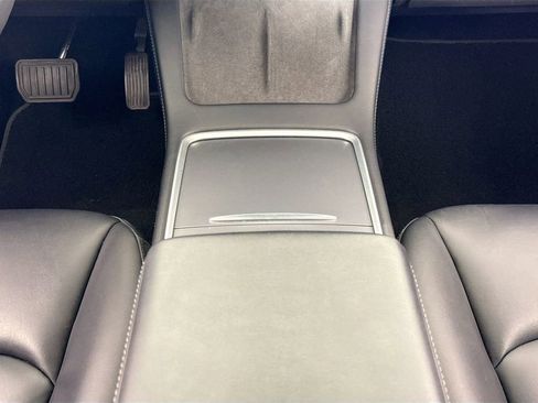 Used 2022 Tesla Model 3 Long Range image 12