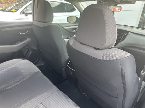Used 2023 Subaru Outback Premium image 28