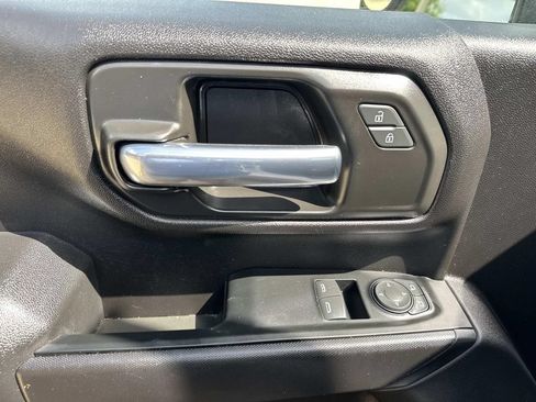 Used 2022 GMC Sierra 2500 Pro w/ Convenience Package RWD image 22