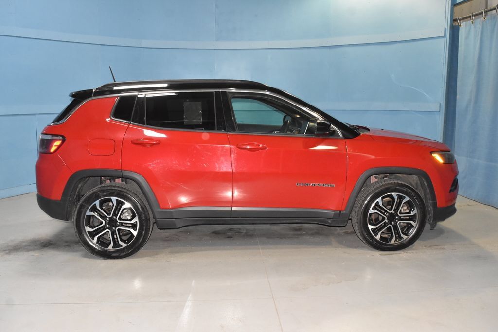 Used 2024 Jeep Compass Limited AWD/4WD image 23