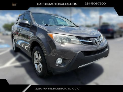 Used 2015 Toyota RAV4 XLE FWD image 6