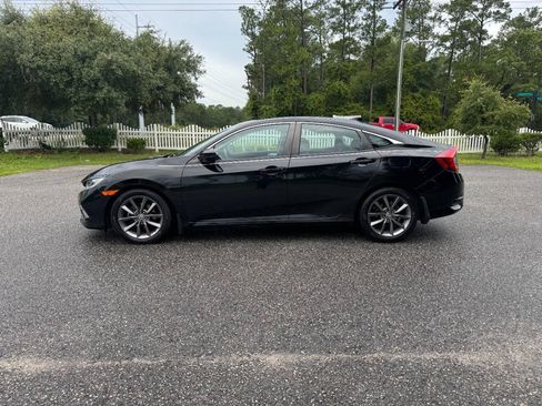 Used 2019 Honda Civic EX image 3