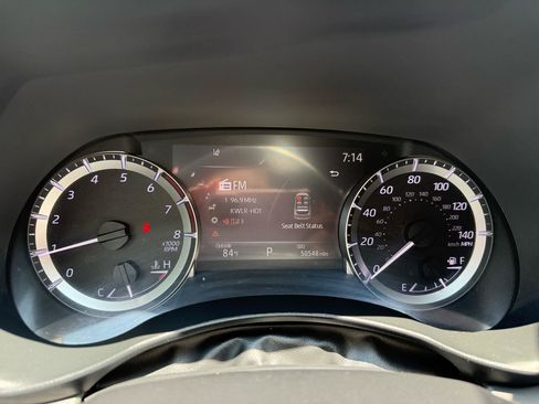 Used 2023 Toyota Highlander XSE FWD image 32
