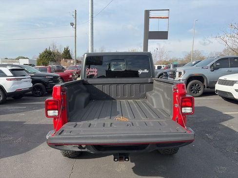 Used 2020 Jeep Gladiator Sport w/ Quick Order Package 24S image 10