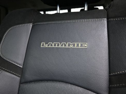 Used 2024 RAM 2500 Laramie AWD/4WD image 12