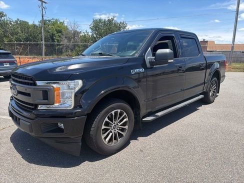Used 2018 Ford F150 XLT w/ Equipment Group 301A Mid RWD image 6