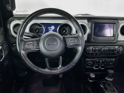 Used 2021 Jeep Wrangler Unlimited Sport AWD/4WD image 17