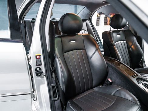 Used 2005 Mercedes-Benz E 55 AMG Sedan image 27