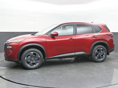 New 2026 Nissan Rogue SV image 4