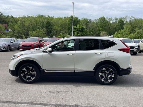 Used 2017 Honda CR-V Touring image 2