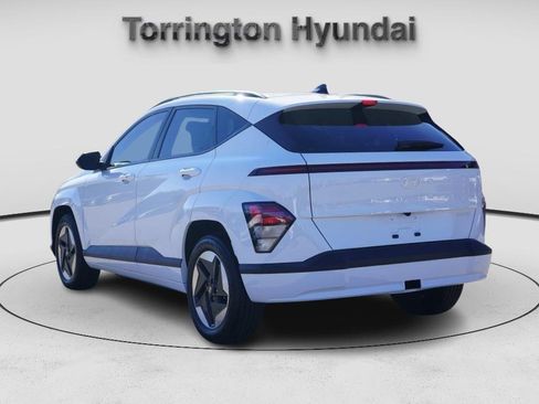 Certified 2025 Hyundai Kona SEL image 5