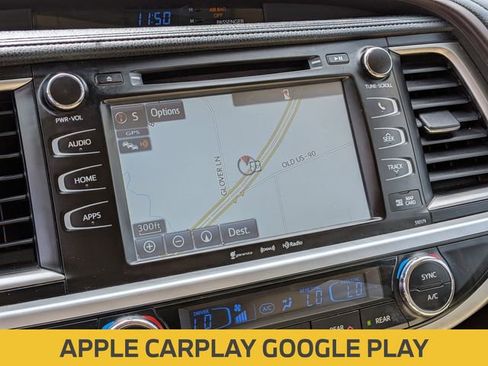 Used 2017 Toyota Highlander XLE image 19