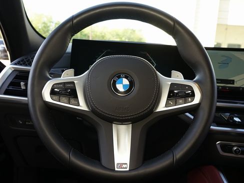 Used 2025 BMW X6 xDrive40i image 12