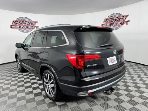 Used 2018 Honda Pilot Touring image 5