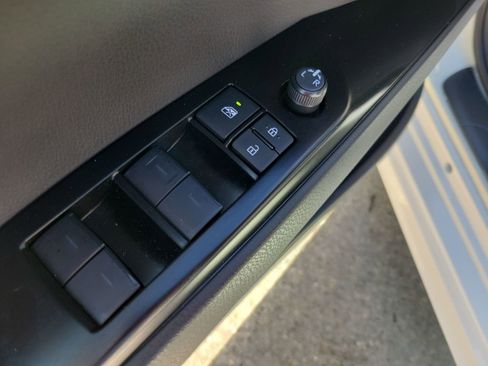 Certified 2025 Toyota Camry SE w/ Convenience Package FWD image 13