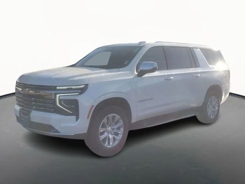 Used 2025 Chevrolet Suburban Premier image 7