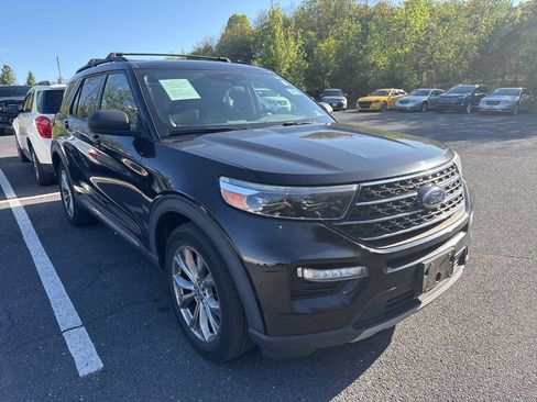 Used 2020 Ford Explorer XLT w/ Equipment Group 202A image 1
