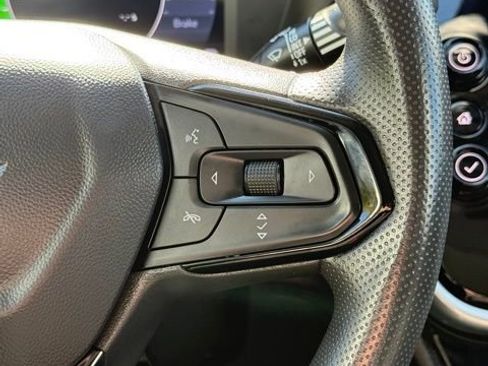 Used 2023 Chevrolet Bolt EUV LT image 29