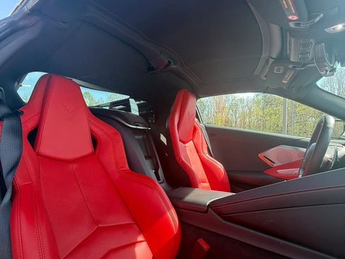 Used 2025 Chevrolet Corvette Z06 image 39