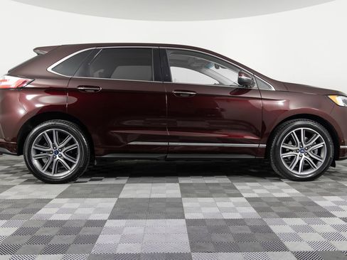 Used 2019 Ford Edge Titanium w/ Equipment Group 301A image 9