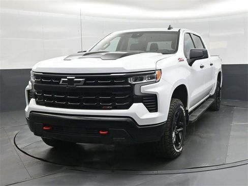 Used 2023 Chevrolet Silverado 1500 LT Trail Boss w/ Protection Package image 8