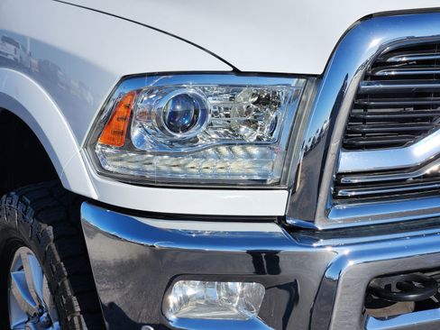 Used 2018 RAM 3500 Laramie Longhorn image 10