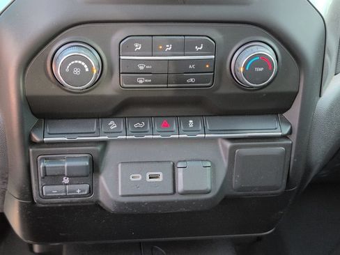 Used 2021 Chevrolet Silverado 1500 Custom Trail Boss w/ LPO, Dark Essentials Package AWD/4WD image 22