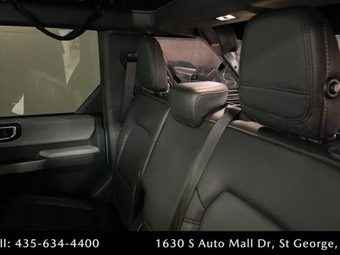 Used 2023 Ford Bronco Badlands w/ Sasquatch Package AWD/4WD image 20