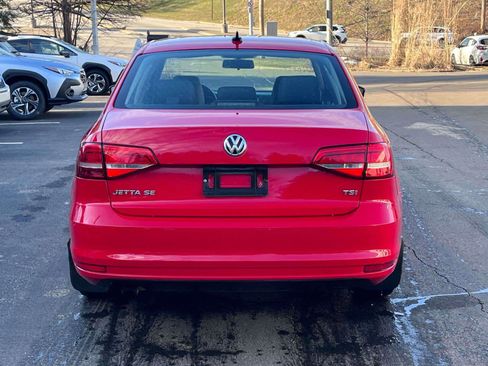 Used 2015 Volkswagen Jetta SE image 4