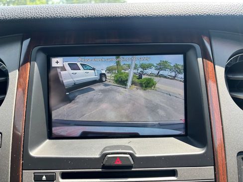 Used 2017 Ford Expedition Platinum RWD image 23