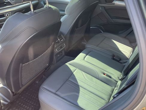 Used 2024 Audi Q5 2.0T Premium w/ Summer of Audi Package image 5