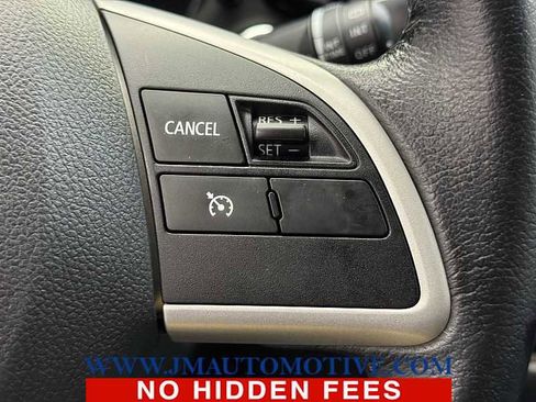 Used 2015 Mitsubishi Outlander SE AWD/4WD image 40