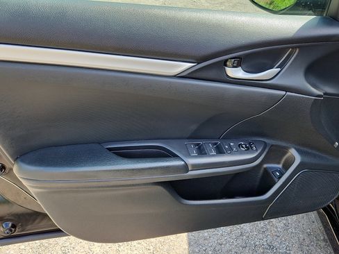 Used 2020 Honda Civic Sport image 12