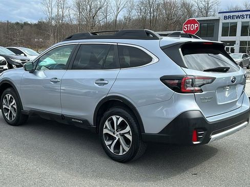 Used 2022 Subaru Outback Limited image 6