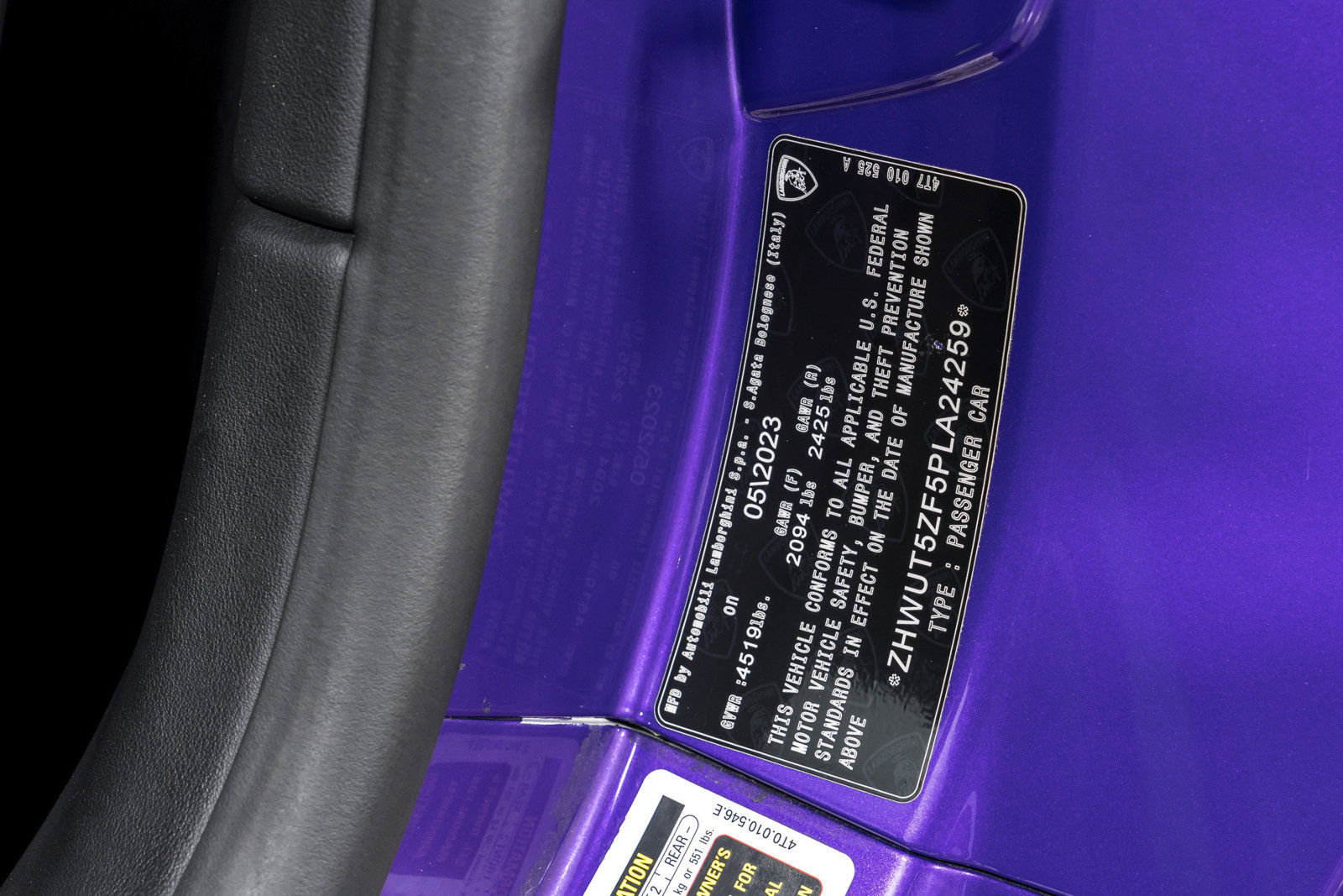 Used 2023 Lamborghini Huracan EVO RWD image 11