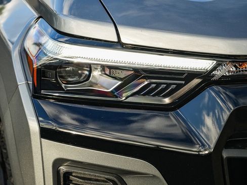 New 2026 Chevrolet Colorado Z71 w/ Technology Package AWD/4WD image 8