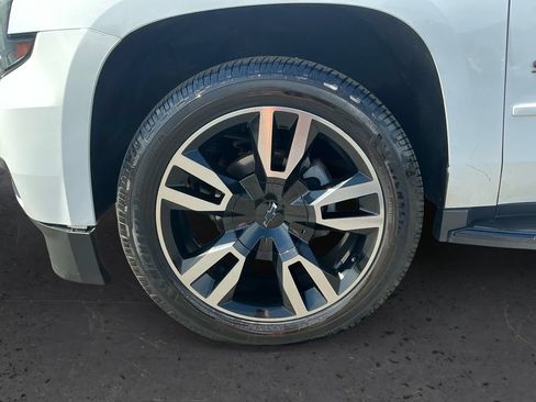 Used 2019 Chevrolet Suburban Premier AWD/4WD image 13